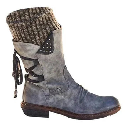 Wool-lined winter boots 8